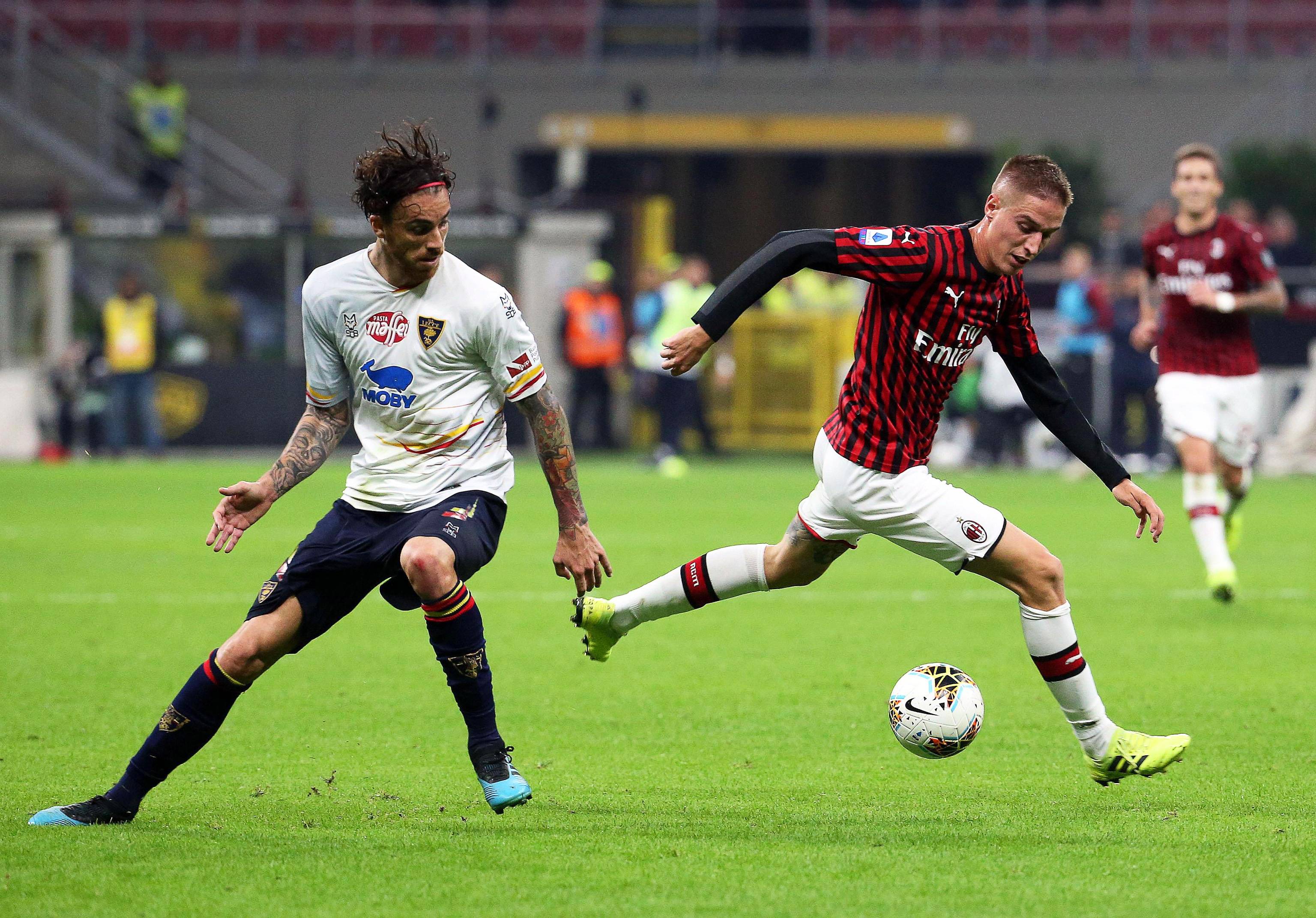 尤文图斯中场发挥出色，中路传球精准串联进攻的简单介绍